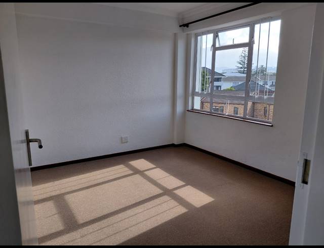 2 bed property to rent in PLUMSTEAD